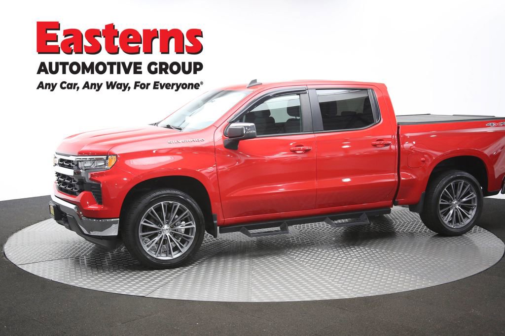 Used 2022 Chevrolet Silverado 1500 LT AWD/4WD image 65