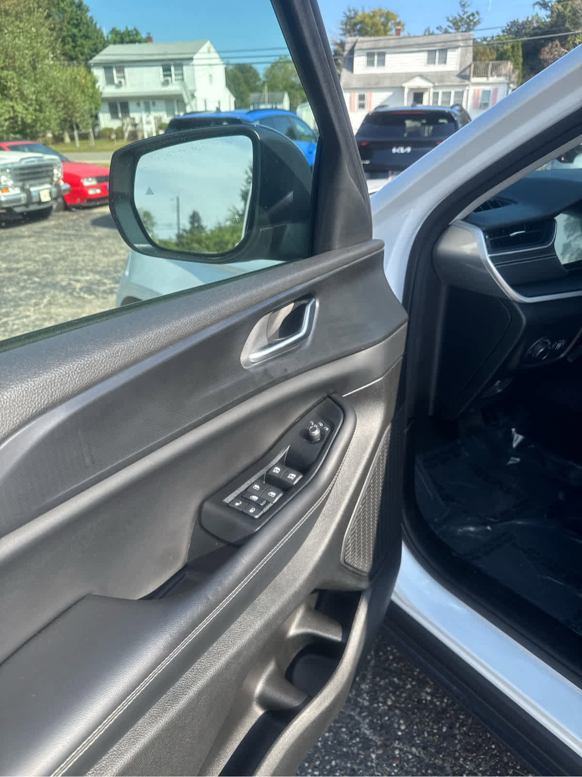 Certified 2023 Jeep Grand Cherokee Laredo image 16