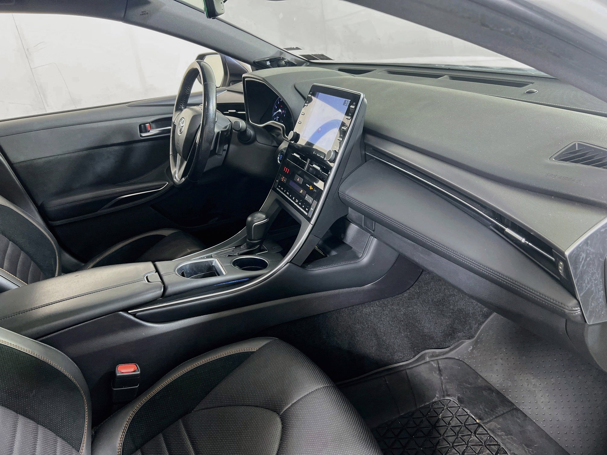 Used 2019 Toyota Avalon Touring w/ All Weather Liner Package FWD image 29