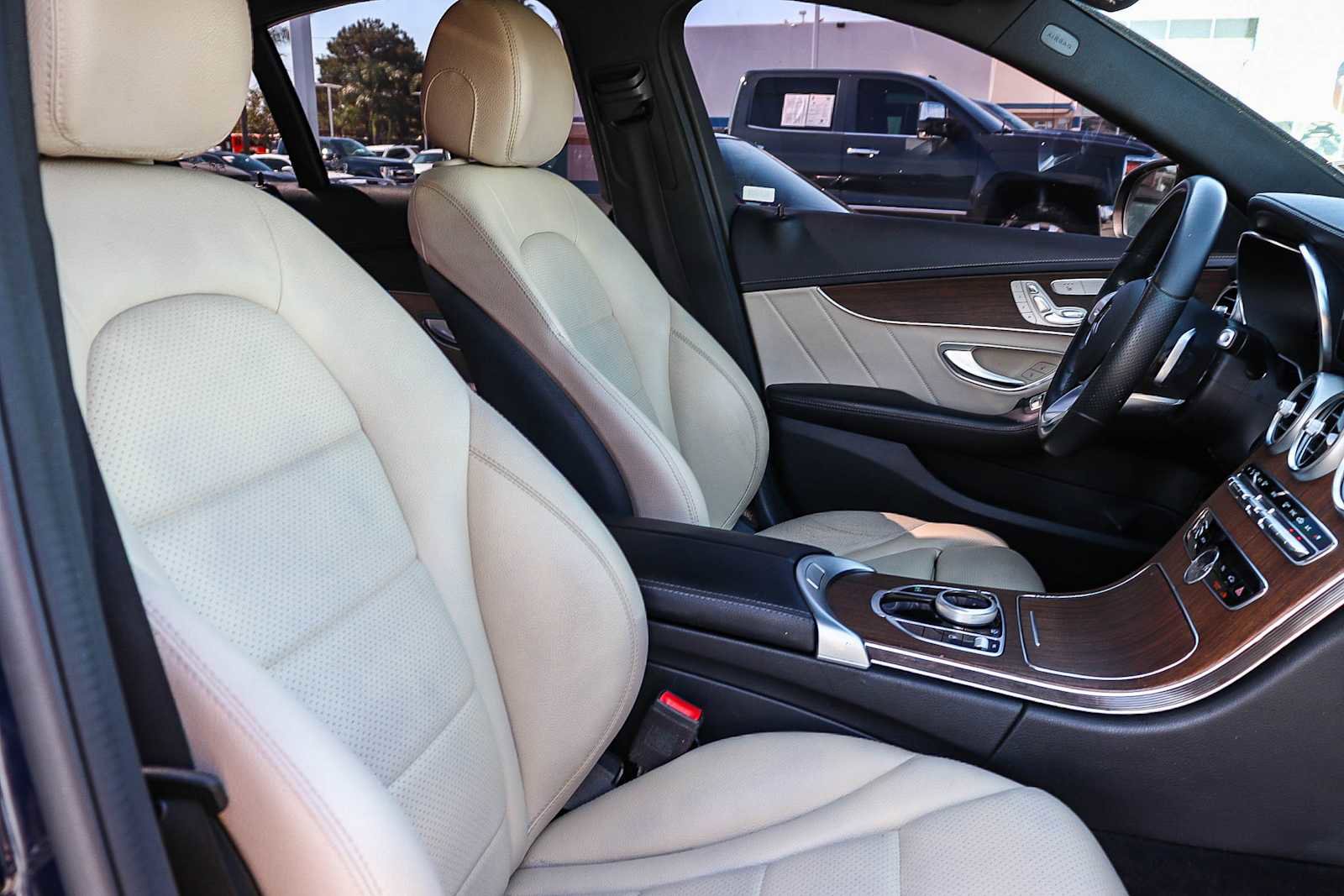 Used 2020 Mercedes-Benz C 300 Sedan image 16