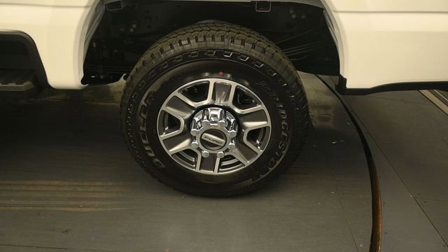 New 2026 Ford F350 4x4 Crew Cab Super Duty image 9