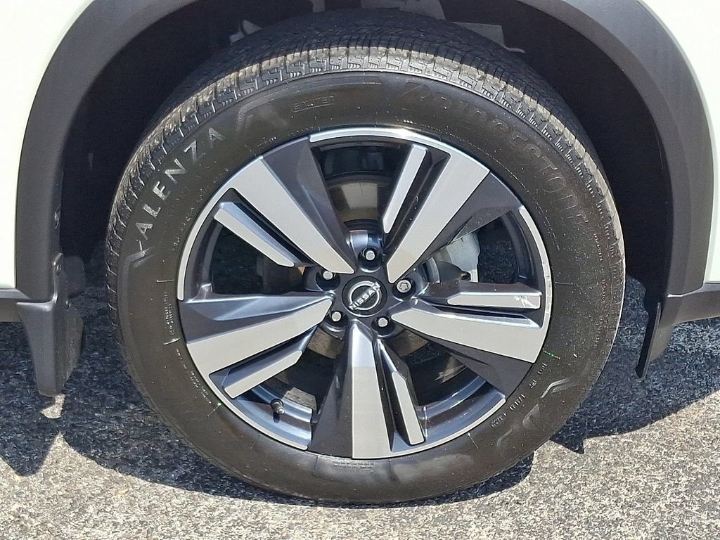 Certified 2023 Nissan Rogue SL w/ SL Premium Package AWD/4WD image 9