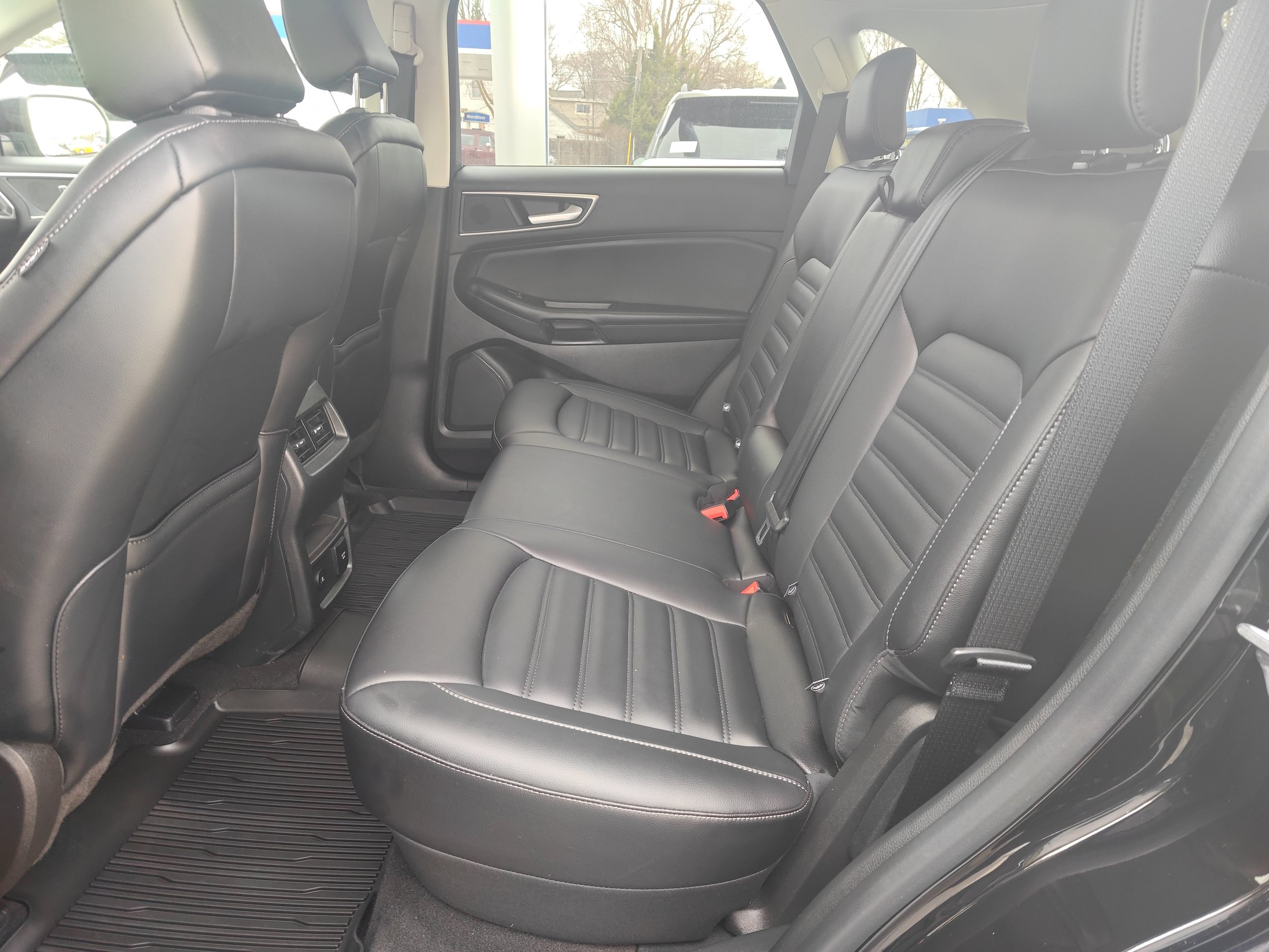 Used 2024 Ford Edge SEL w/ Convenience Package AWD/4WD image 8