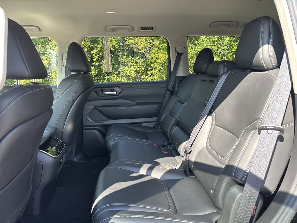 Certified 2026 Nissan Armada SV AWD/4WD image 18