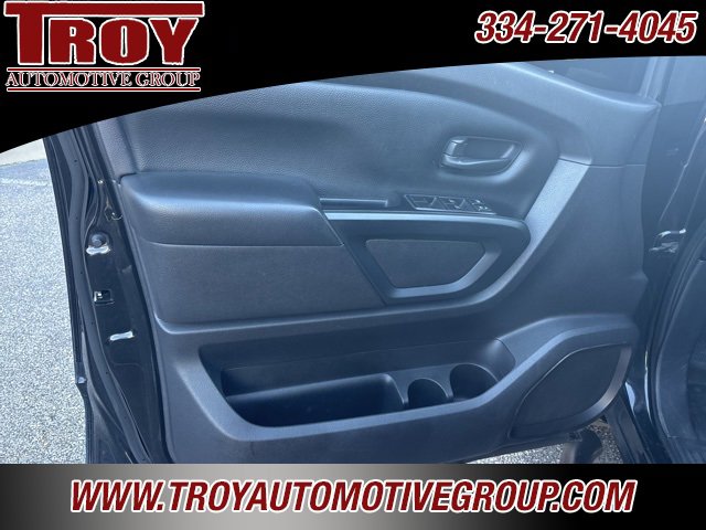 Used 2017 Nissan Titan S image 29