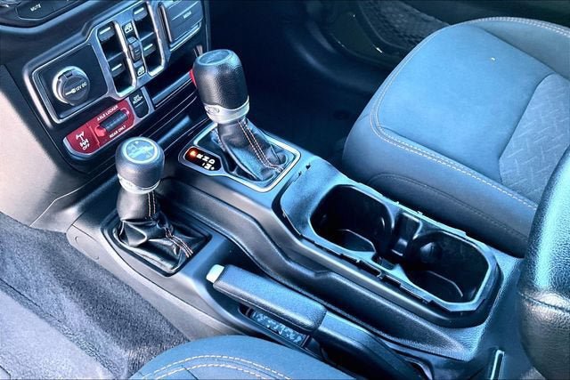 Used 2022 Jeep Gladiator Mojave AWD/4WD image 14