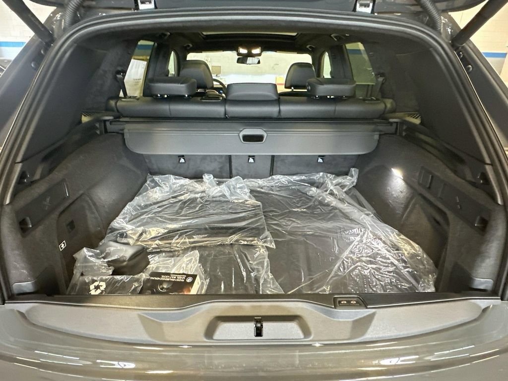 New 2026 BMW X5 xDrive50e w/ M Sport Package AWD/4WD image 28