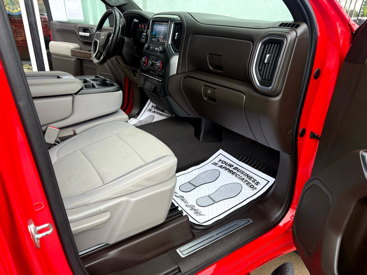 Used 2021 Chevrolet Silverado 1500 LT image 14