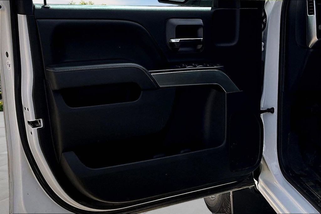 Used 2017 Chevrolet Silverado 1500 LT w/ All Star Edition image 23