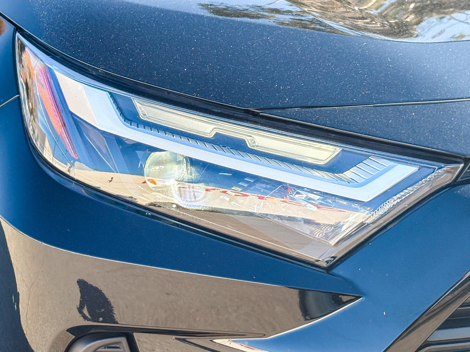 Used 2024 Toyota RAV4 LE AWD/4WD image 4