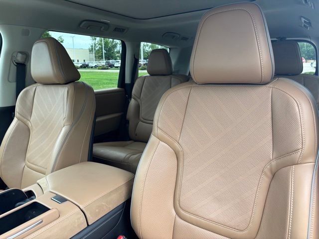 Used 2026 INFINITI QX80 Luxe w/ Cargo Package AWD/4WD image 19