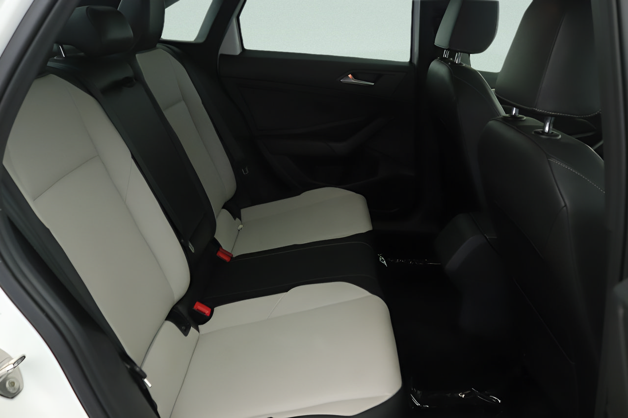 Used 2019 Volkswagen Jetta R-Line FWD image 29