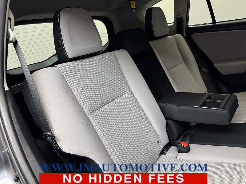 Used 2018 Toyota RAV4 XLE image 19