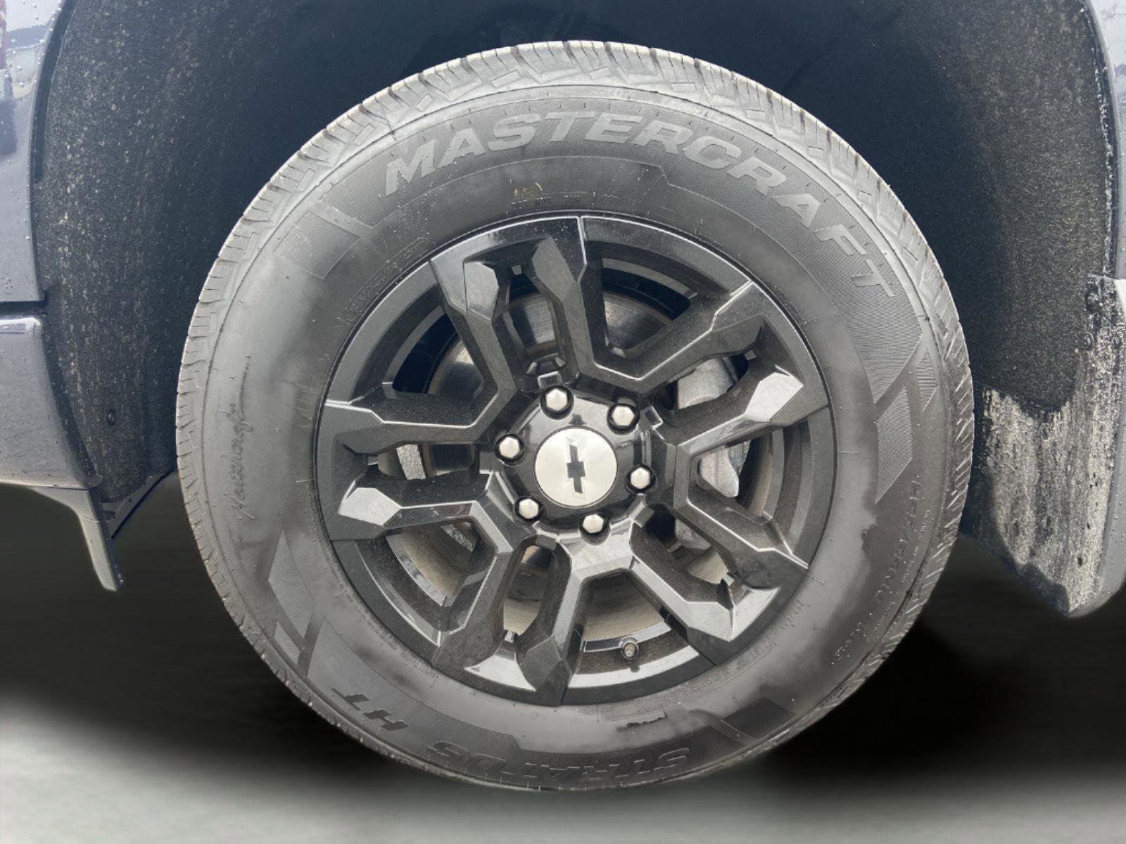 Used 2023 Chevrolet Silverado 1500 RST image 17