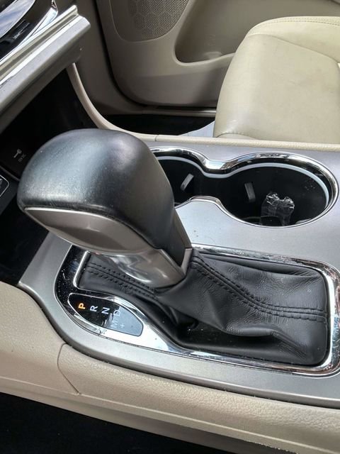 Used 2021 Jeep Grand Cherokee Limited image 20