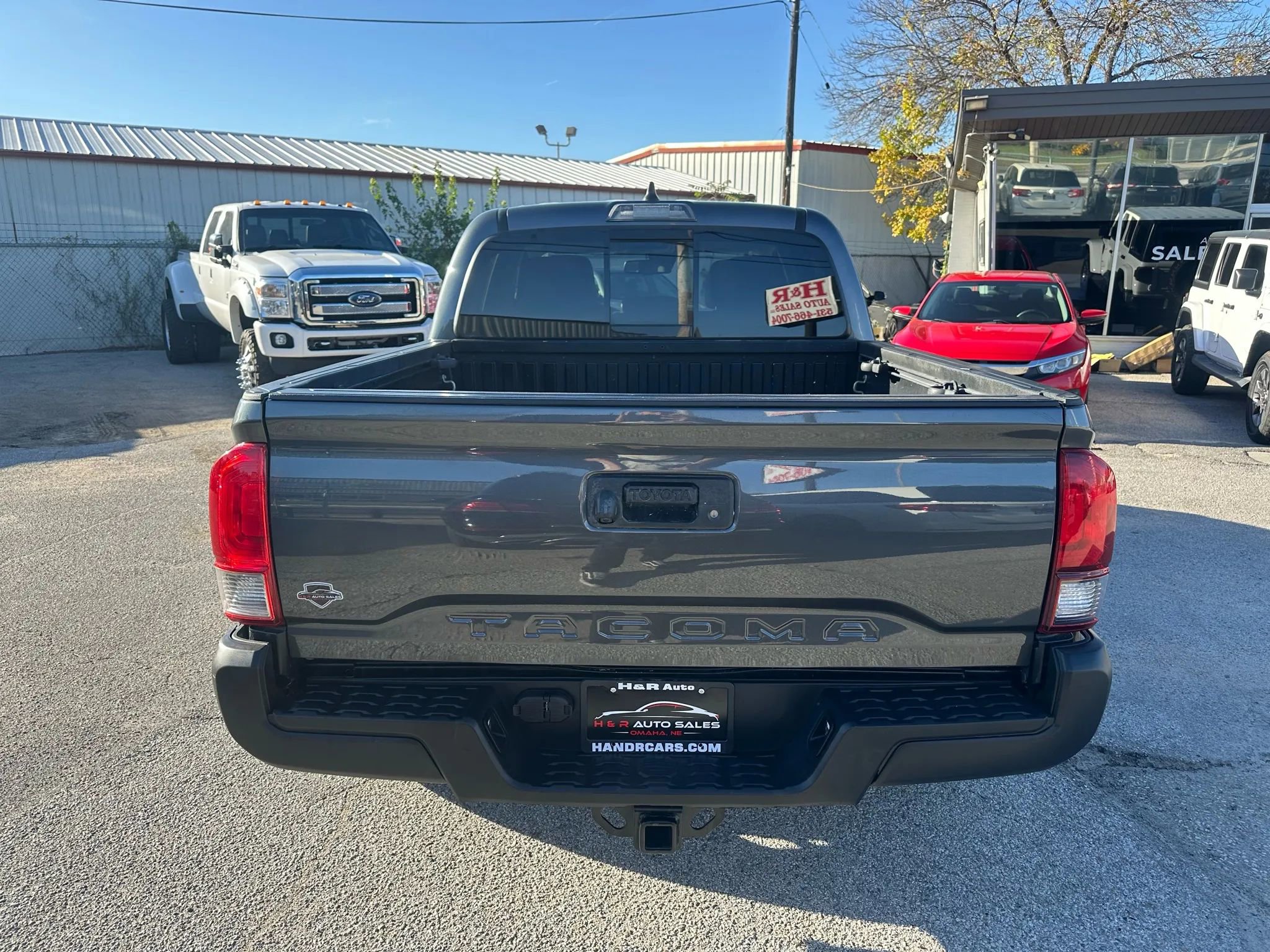 Used 2022 Toyota Tacoma SR5 image 4