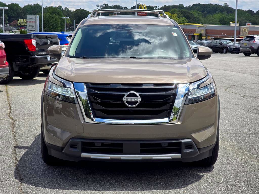 Used 2024 Nissan Pathfinder Platinum w/ Cargo Package AWD/4WD image 22