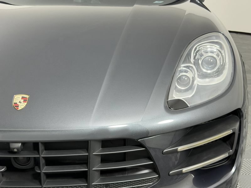 Used 2018 Porsche Macan Turbo AWD/4WD image 5