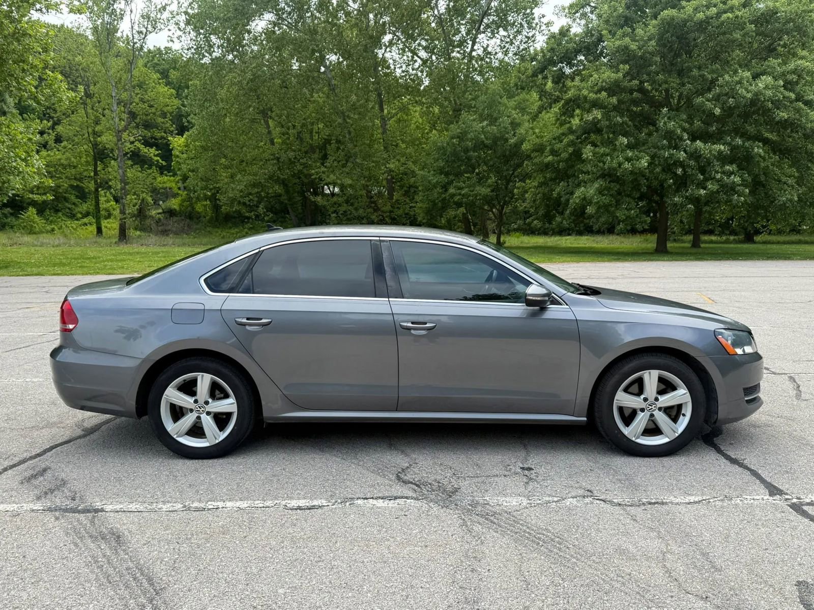 Used 2012 Volkswagen Passat 2.5 SE FWD image 4