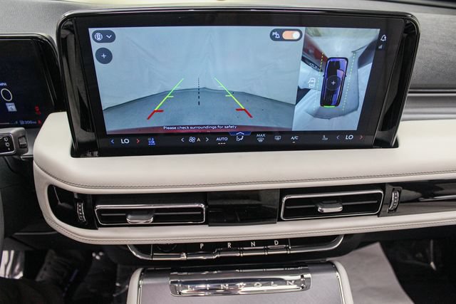 Used 2025 Lincoln Aviator AWD image 29
