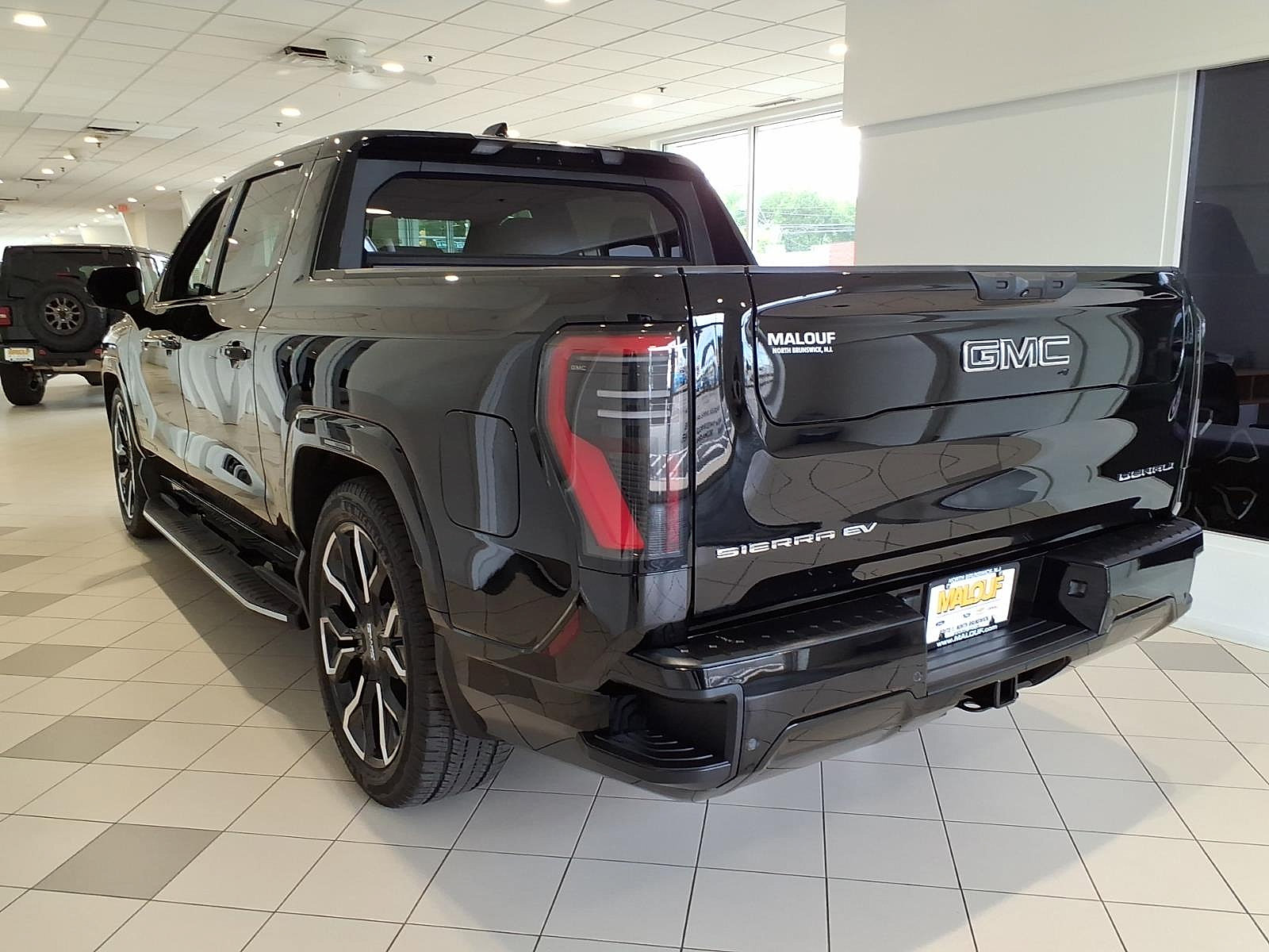 New 2025 GMC Sierra EV Denali AWD/4WD image 4