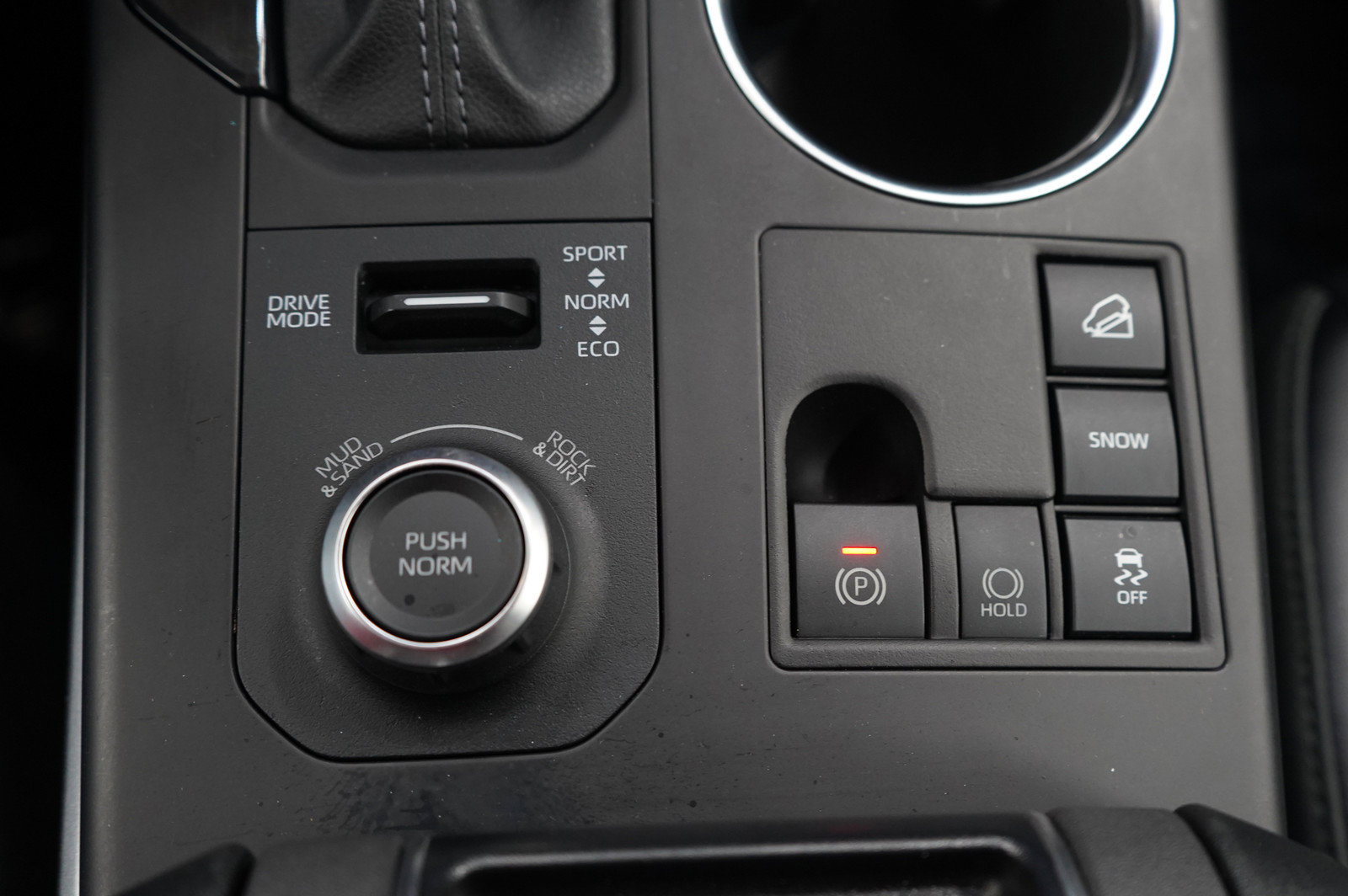 Used 2025 Toyota Highlander XSE AWD/4WD image 27