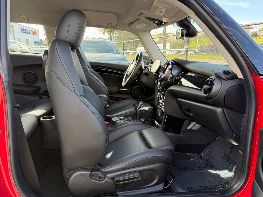 Used 2022 MINI Cooper SE image 34