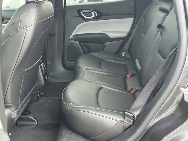 Used 2023 Jeep Compass Limited image 15