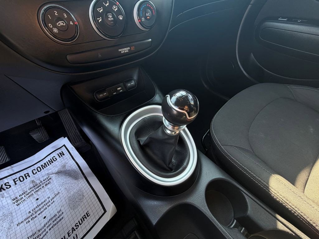 Used 2017 Kia Soul image 16