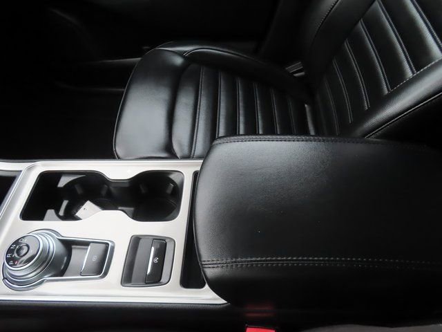 Used 2023 Ford Edge SEL image 38