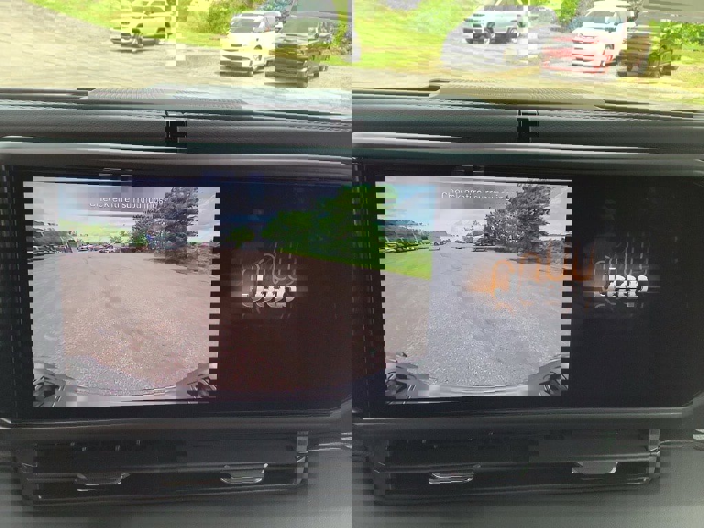 New 2025 Jeep Gladiator Sport image 17