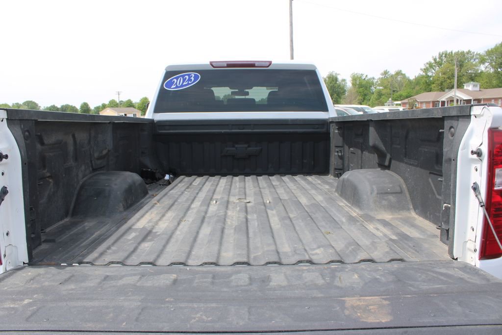 Used 2023 Chevrolet Silverado 2500 LT AWD/4WD image 16