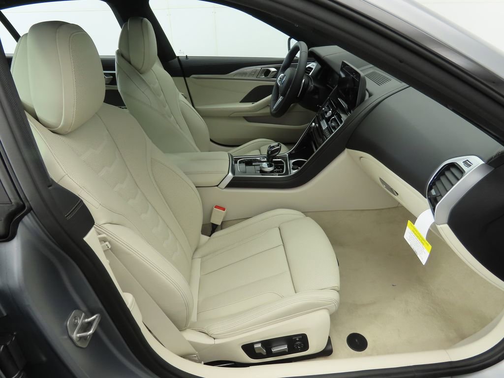 New 2026 BMW M850i xDrive w/ M Carbon Exterior Package image 20