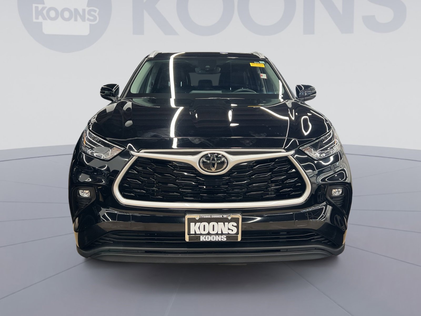 Used 2022 Toyota Highlander XLE image 7