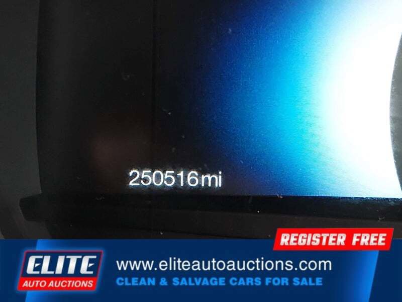 Used 2018 Ford Fusion SE image 30