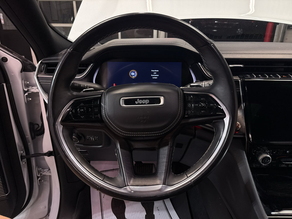 Used 2021 Jeep Grand Cherokee L Overland w/ Luxury Tech Group IV AWD/4WD image 18