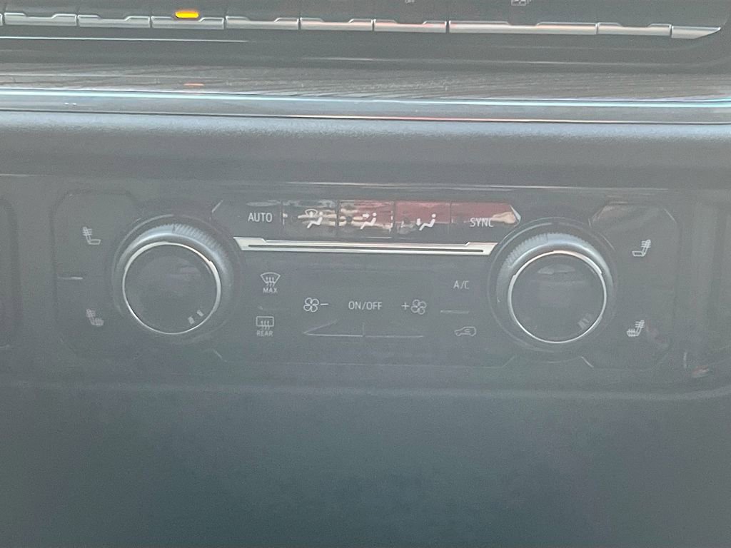 Used 2024 Chevrolet Silverado 1500 RST image 20