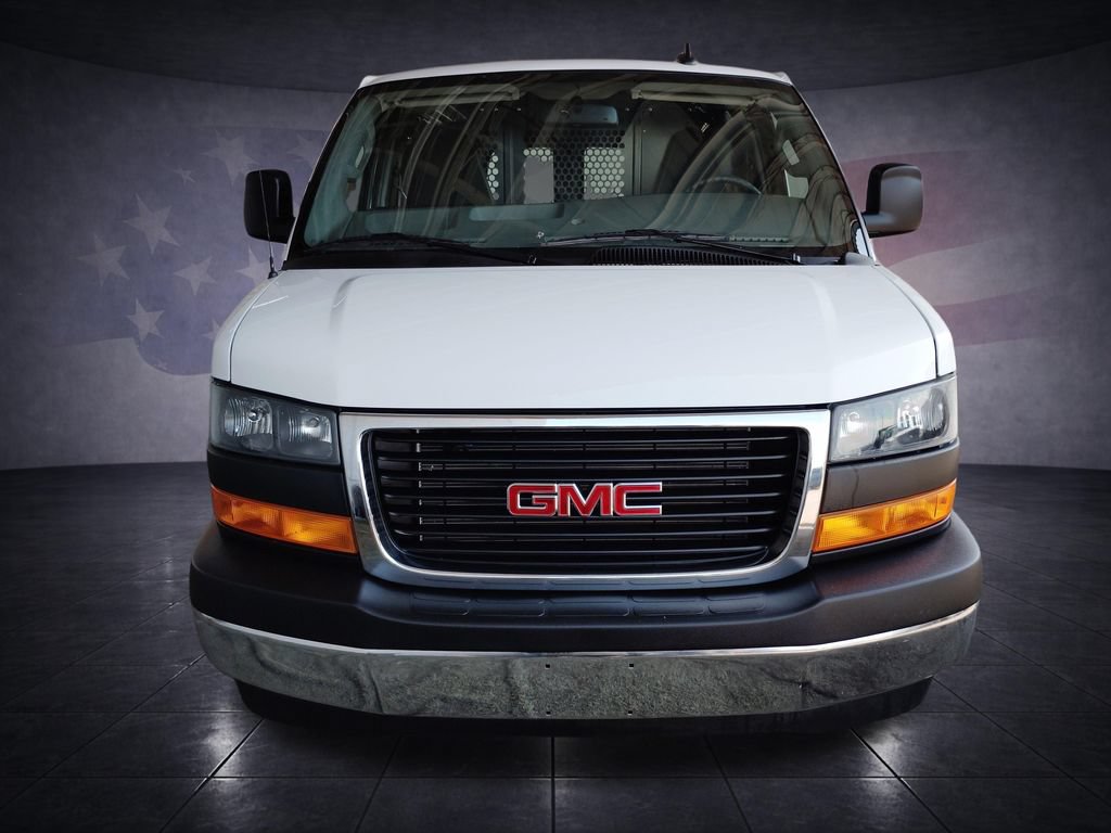 Used 2025 GMC Savana 2500 w/ Driver Convenience Package RWD image 8