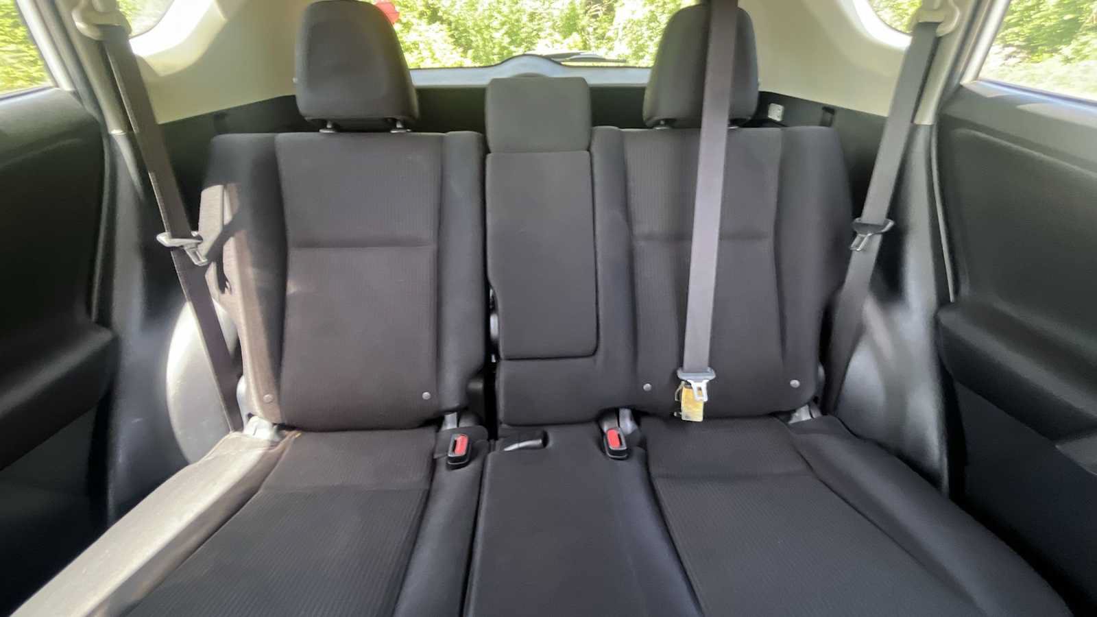 Used 2017 Toyota RAV4 LE AWD/4WD image 34