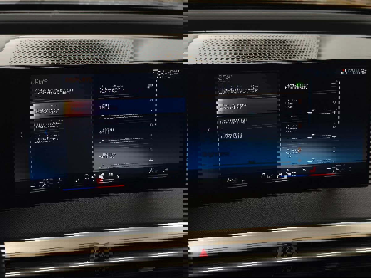 Used 2024 BMW iX xDrive50 w/ Premium Package image 45