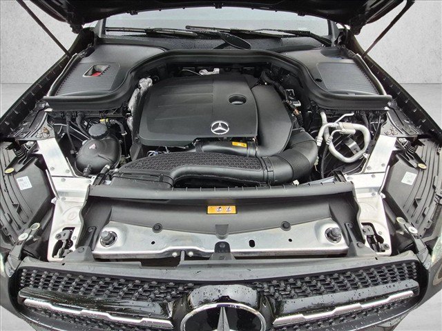 Used 2021 Mercedes-Benz GLC 300 image 22