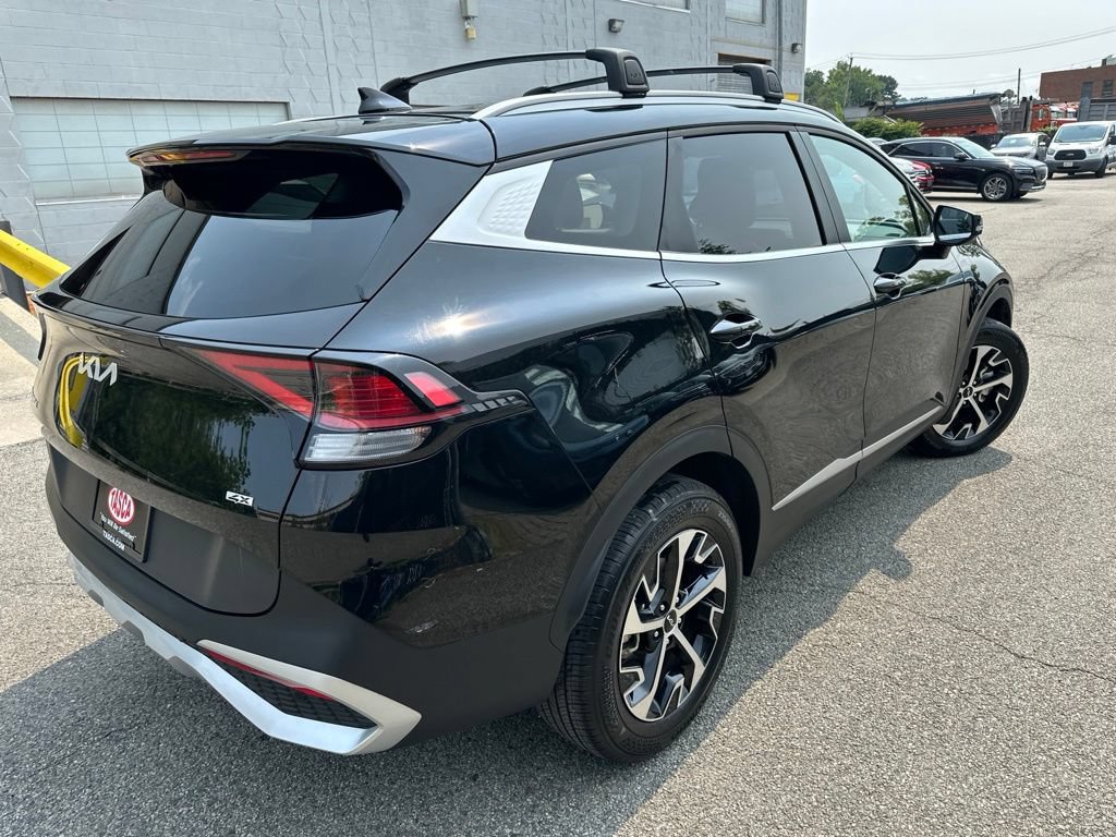 Used 2024 Kia Sportage EX AWD/4WD image 8