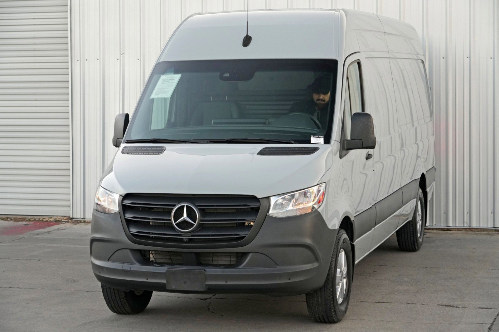 Used 2023 Mercedes-Benz Sprinter 2500 w/ Acoustic Package image 37