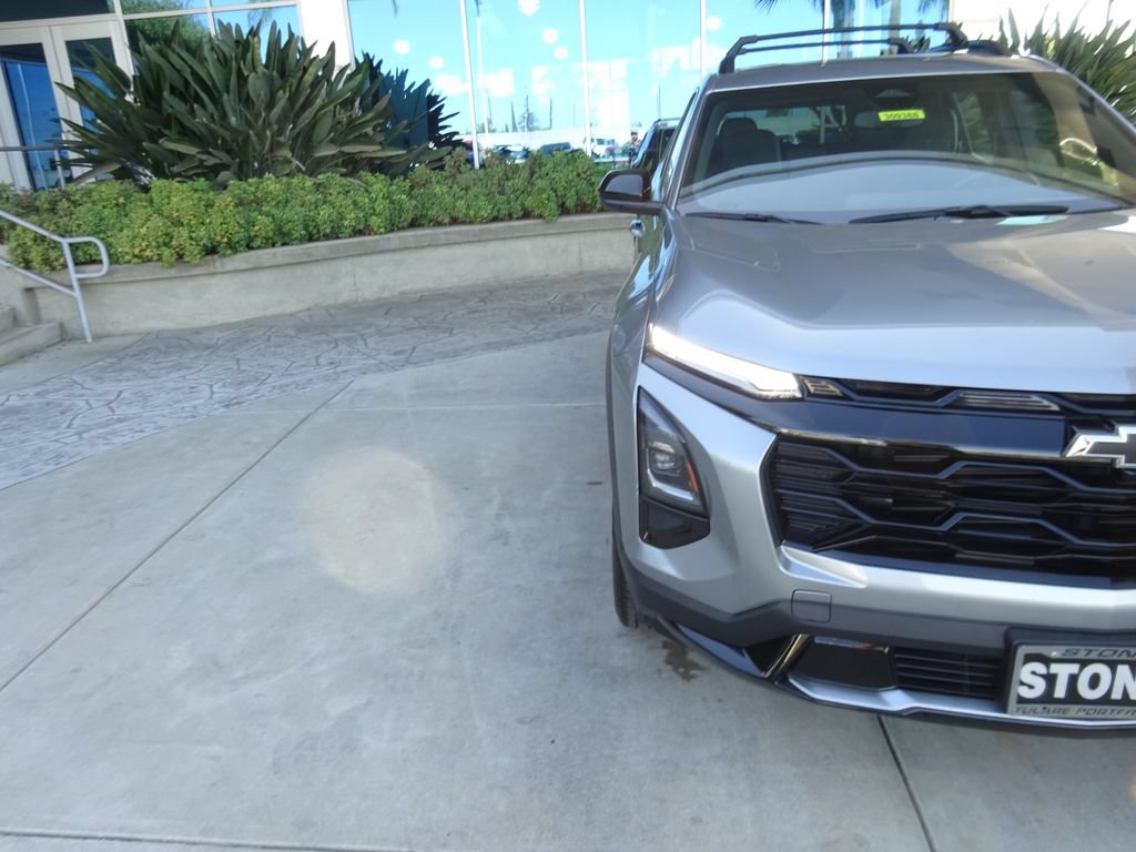 Certified 2025 Chevrolet Equinox RS FWD image 31