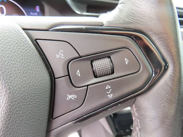 Used 2023 Chevrolet Bolt EUV Premier w/ Sun & Sound Package FWD image 20