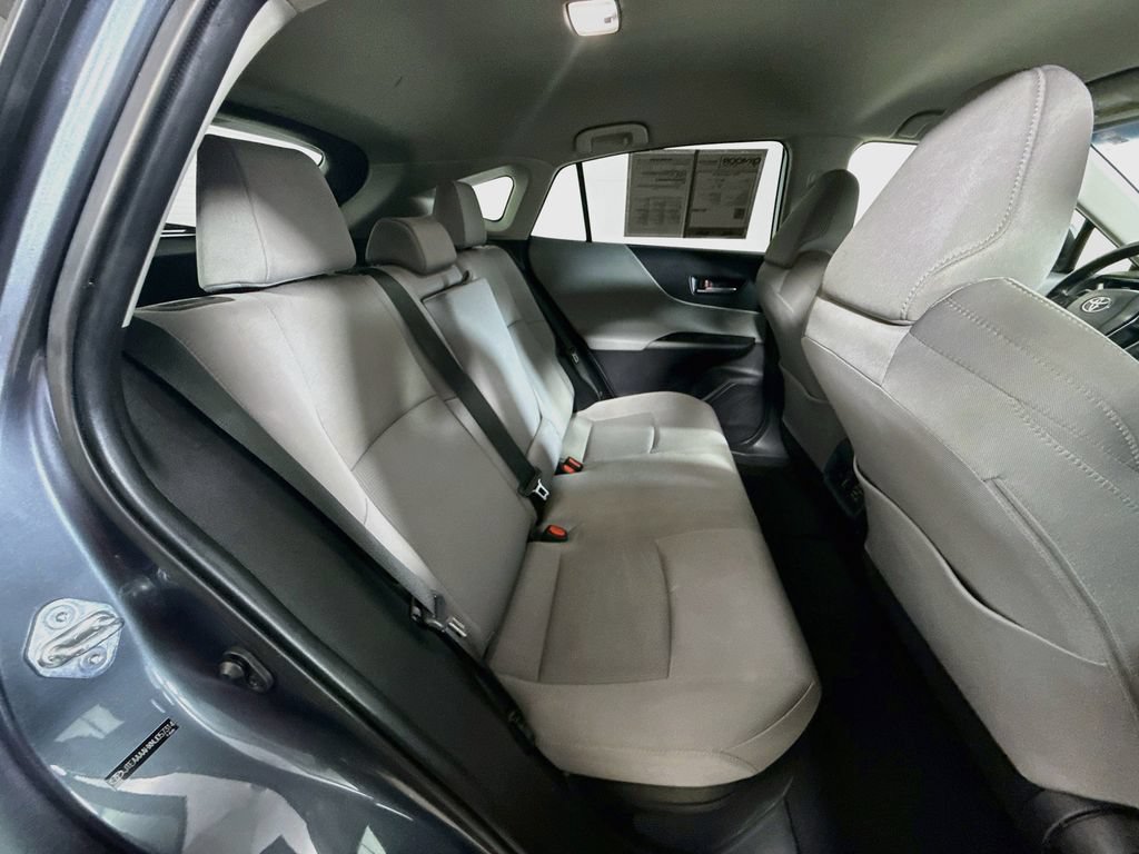 Certified 2021 Toyota Venza LE w/ Carpet Mat Package (TMS) AWD/4WD image 25