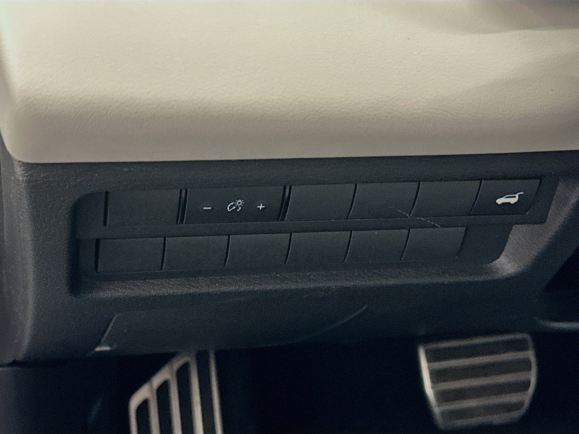 Used 2025 Mitsubishi Outlander SEL image 17