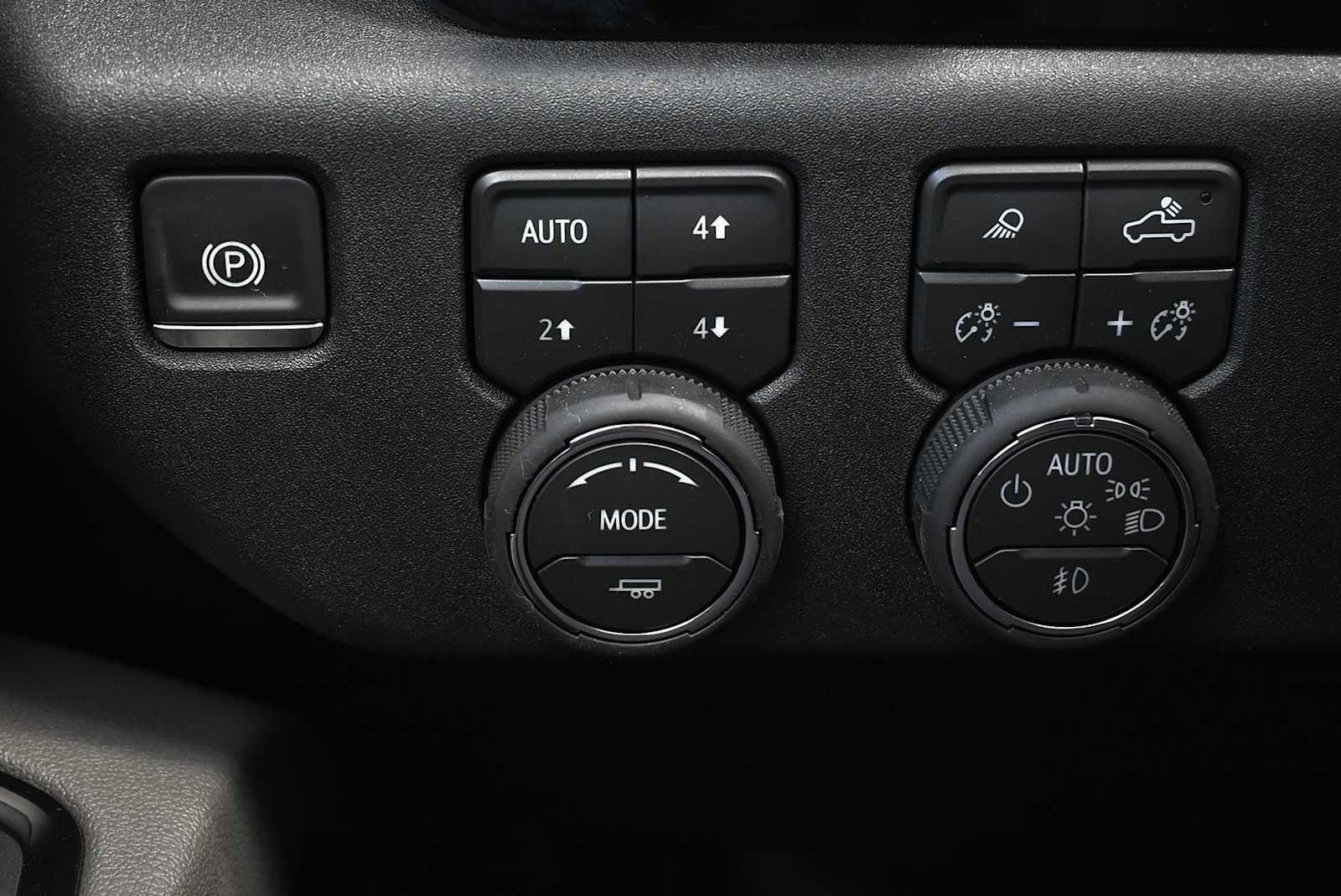 New 2026 Chevrolet Silverado 2500 ZR2 w/ Snow Plow Prep/Camper Package image 24