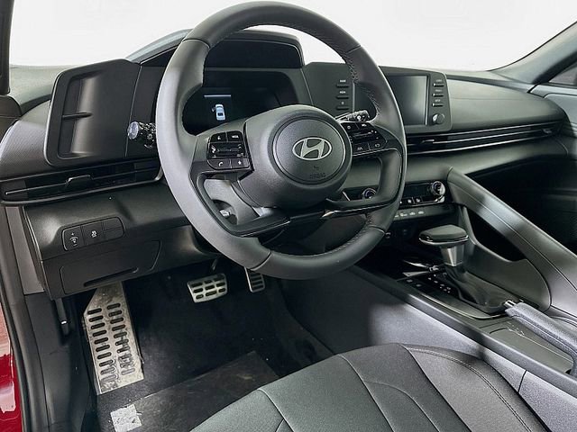 Certified 2025 Hyundai Elantra Sport w/ Cargo Package FWD image 11