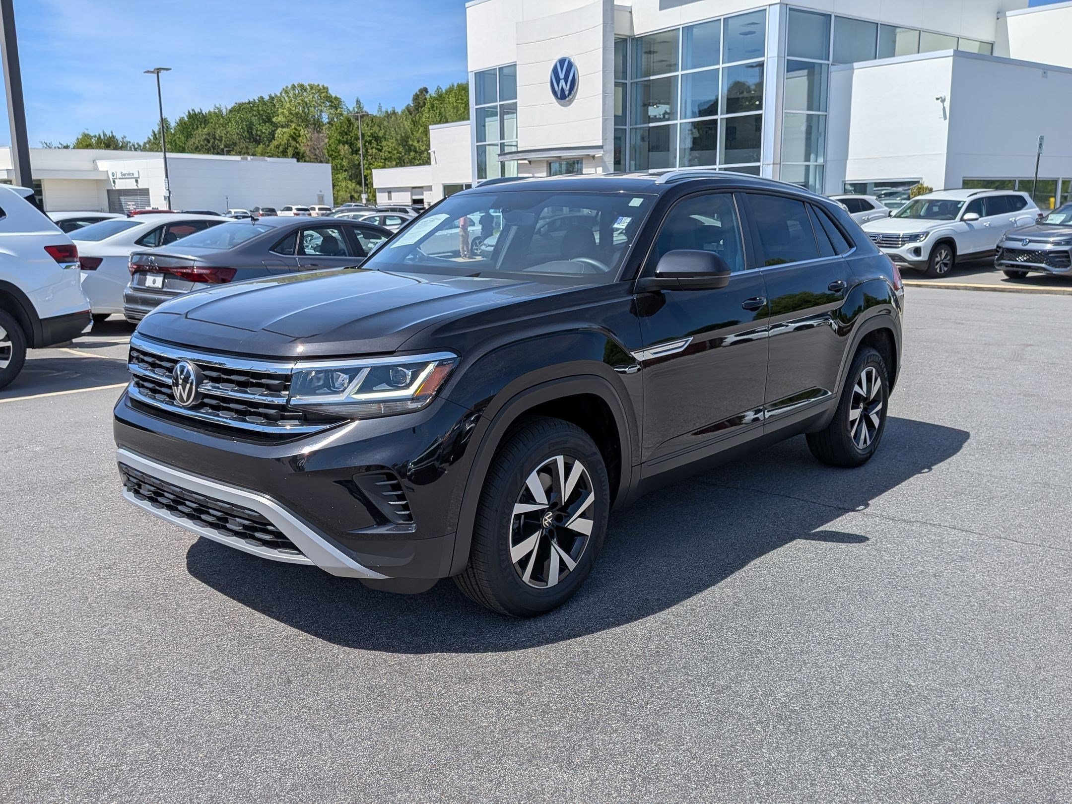 Used 2023 Volkswagen Atlas Cross Sport SE AWD/4WD image 7